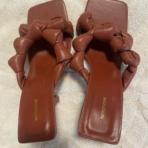 Perky little things bubble heels